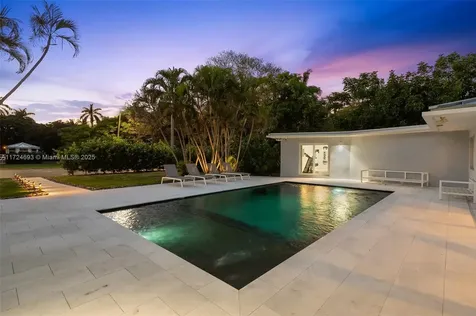 317 Farmington Drive Plantation FL 33317