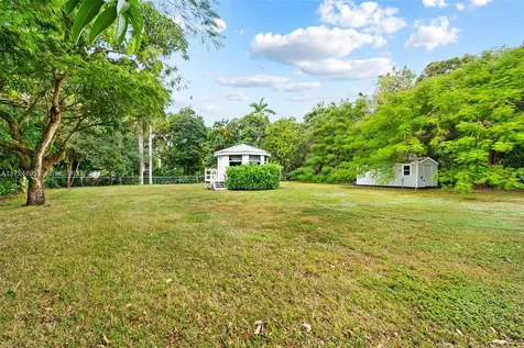 317 Farmington Drive Plantation FL 33317