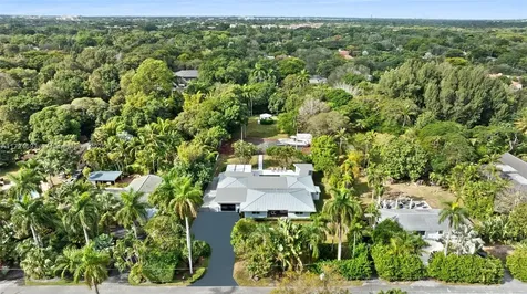 317 Farmington Drive Plantation FL 33317