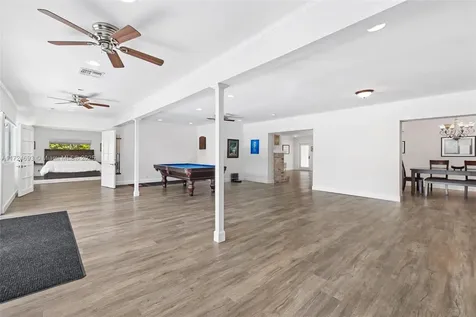 317 Farmington Drive Plantation FL 33317