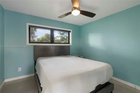1659 Washington Street Hollywood FL 33020