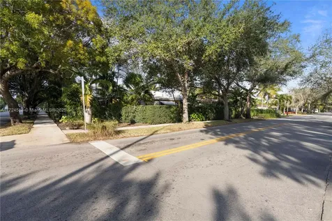 1659 Washington Street Hollywood FL 33020
