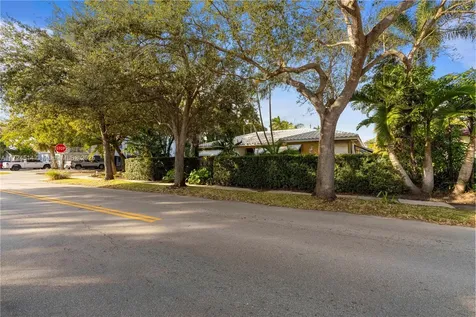 1659 Washington Street Hollywood FL 33020
