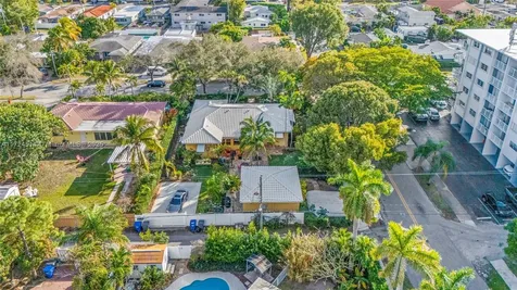 1659 Washington Street Hollywood FL 33020