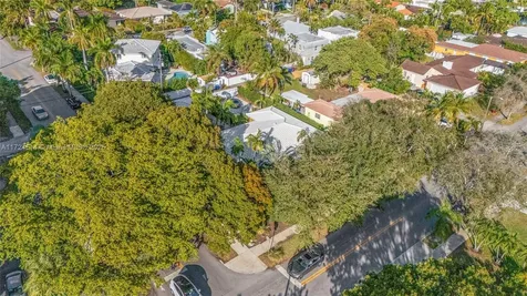 1659 Washington Street Hollywood FL 33020