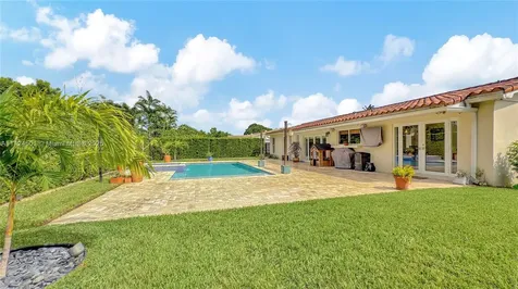 10535 SW 96th Terrace Miami FL 33176