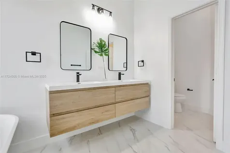 671 Nandina Drive Weston FL 33327