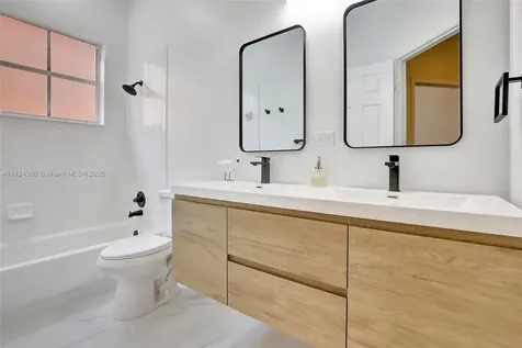 671 Nandina Drive Weston FL 33327