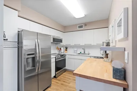 3400 NE 192nd Street Aventura FL 33180