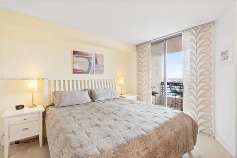 3400 NE 192nd Street Aventura FL 33180