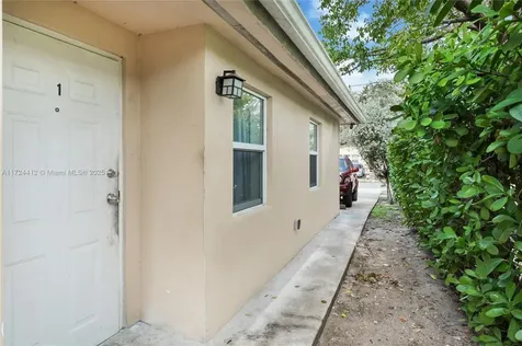 219 NW 7th Court Hallandale Beach FL 33009