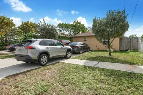219 NW 7th Court Hallandale Beach FL 33009
