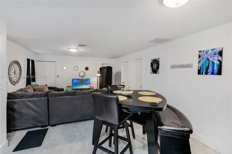 219 NW 7th Court Hallandale Beach FL 33009
