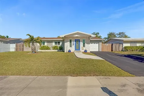 8861 SW 198th Street Cutler Bay FL 33157