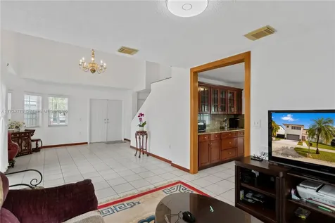 6761 SW 105th Place Miami FL 33173