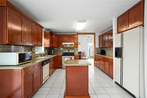 6761 SW 105th Place Miami FL 33173