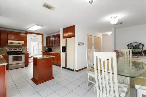 6761 SW 105th Place Miami FL 33173