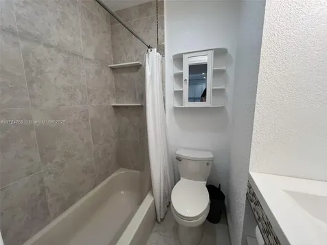1600 N 56th Avenue Hollywood FL 33021
