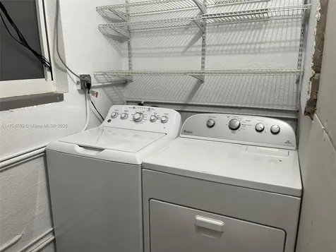 1600 N 56th Avenue Hollywood FL 33021
