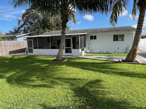 1600 N 56th Avenue Hollywood FL 33021