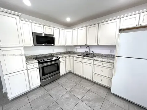 1600 N 56th Avenue Hollywood FL 33021