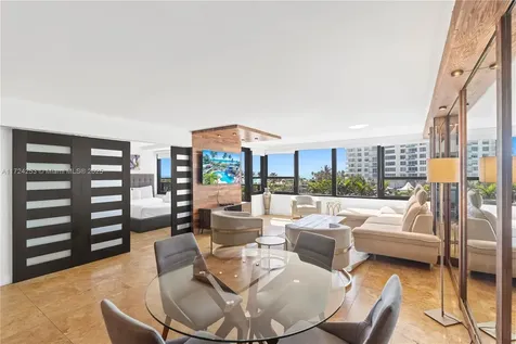 5225 Collins Avenue Miami Beach FL 33140