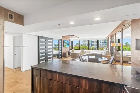 5225 Collins Avenue Miami Beach FL 33140