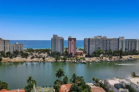 5225 Collins Avenue Miami Beach FL 33140
