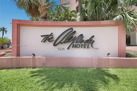 5225 Collins Avenue Miami Beach FL 33140