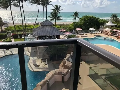 5225 Collins Avenue Miami Beach FL 33140