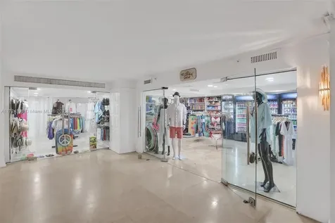 5225 Collins Avenue Miami Beach FL 33140