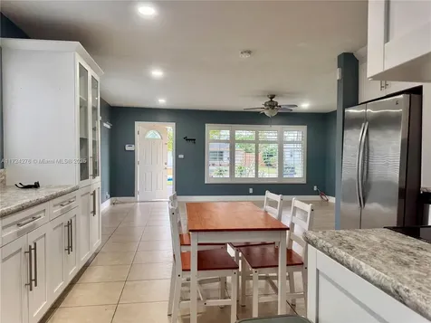 2410 N 59th Terrace Hollywood FL 33021