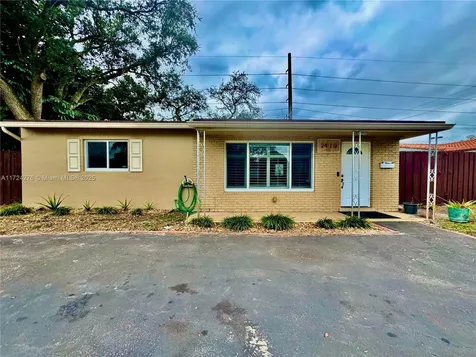 2410 N 59th Terrace Hollywood FL 33021