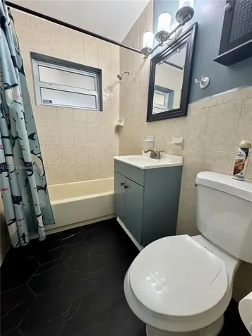 2410 N 59th Terrace Hollywood FL 33021