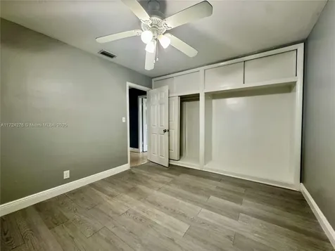 2410 N 59th Terrace Hollywood FL 33021