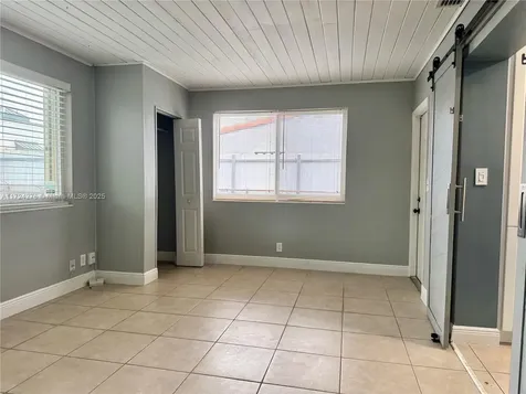 2410 N 59th Terrace Hollywood FL 33021