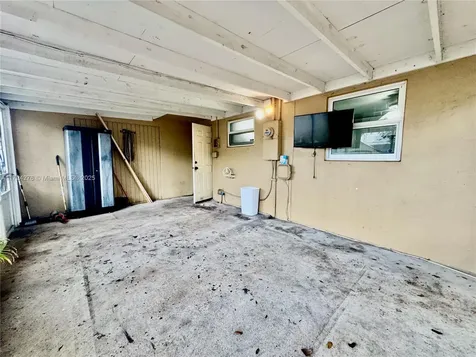 2410 N 59th Terrace Hollywood FL 33021