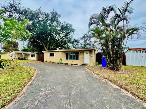 2410 N 59th Terrace Hollywood FL 33021