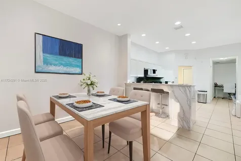 1394 W Harbor View Hollywood FL 33019