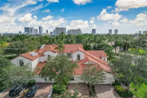 1394 W Harbor View Hollywood FL 33019