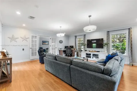 15401 SW 83rd Avenue Palmetto Bay FL 33157