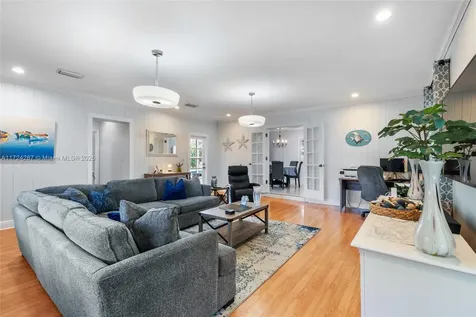 15401 SW 83rd Avenue Palmetto Bay FL 33157