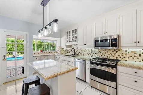 15401 SW 83rd Avenue Palmetto Bay FL 33157