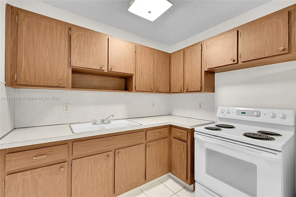 1480 SW 28th Terrace Fort Lauderdale FL 33312