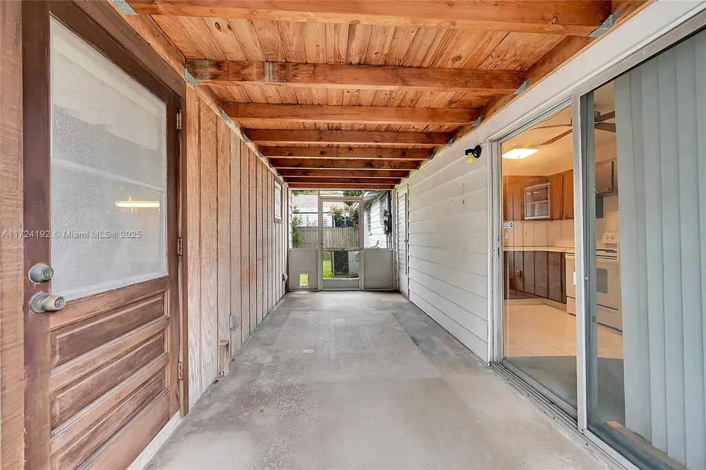 1480 SW 28th Terrace Fort Lauderdale FL 33312