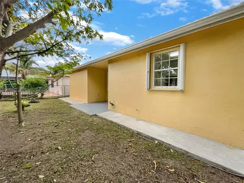 12045 SW 126th Street Miami FL 33186