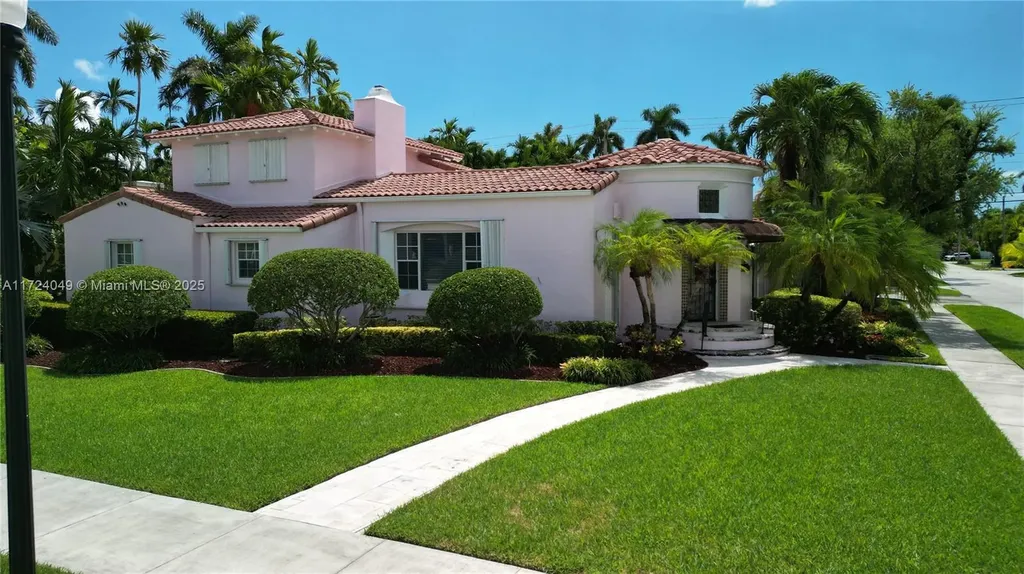 1056 Harrison Street Hollywood FL 33019