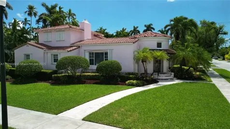 1056 Harrison Street Hollywood FL 33019