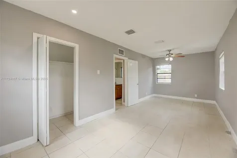 1643 NW 14th Court Fort Lauderdale FL 33311