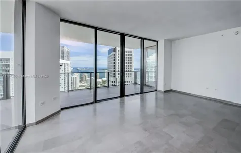 68 SE 6th Street Miami FL 33131